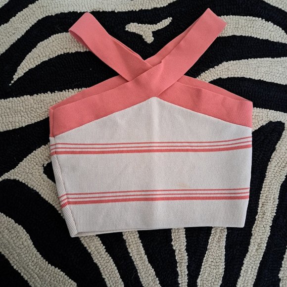 Aritzia Sculpt Knit Criss Cross cropped tank size M - Picture 1 of 3
